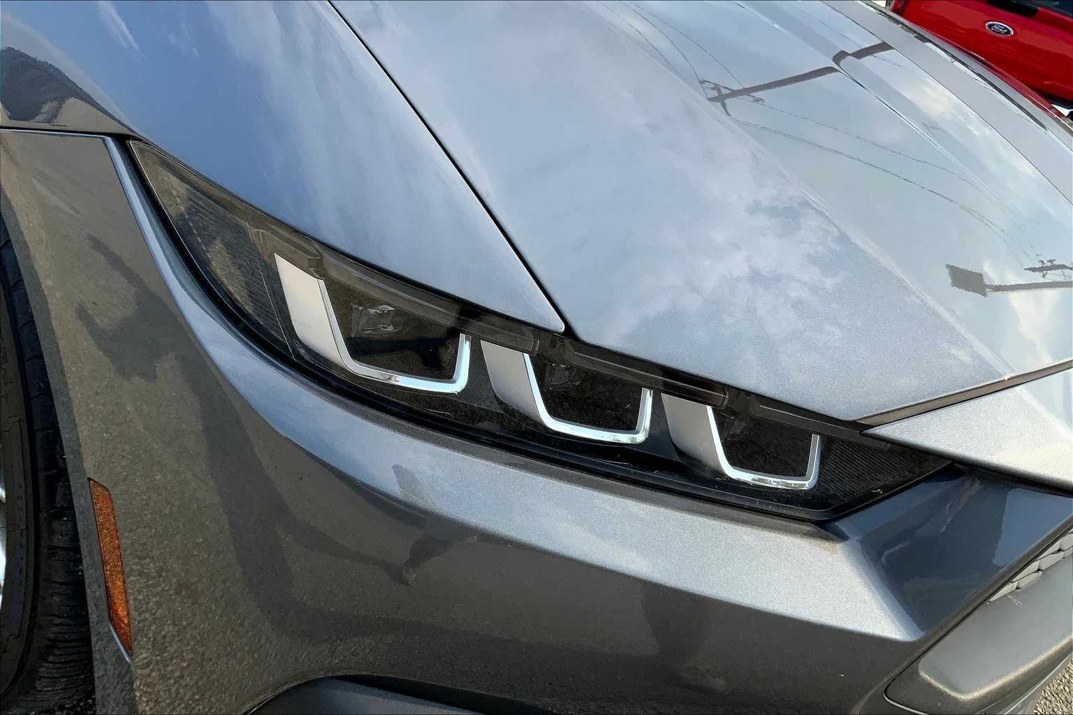 2024 Ford Mustang EcoBoost Premium photo 24