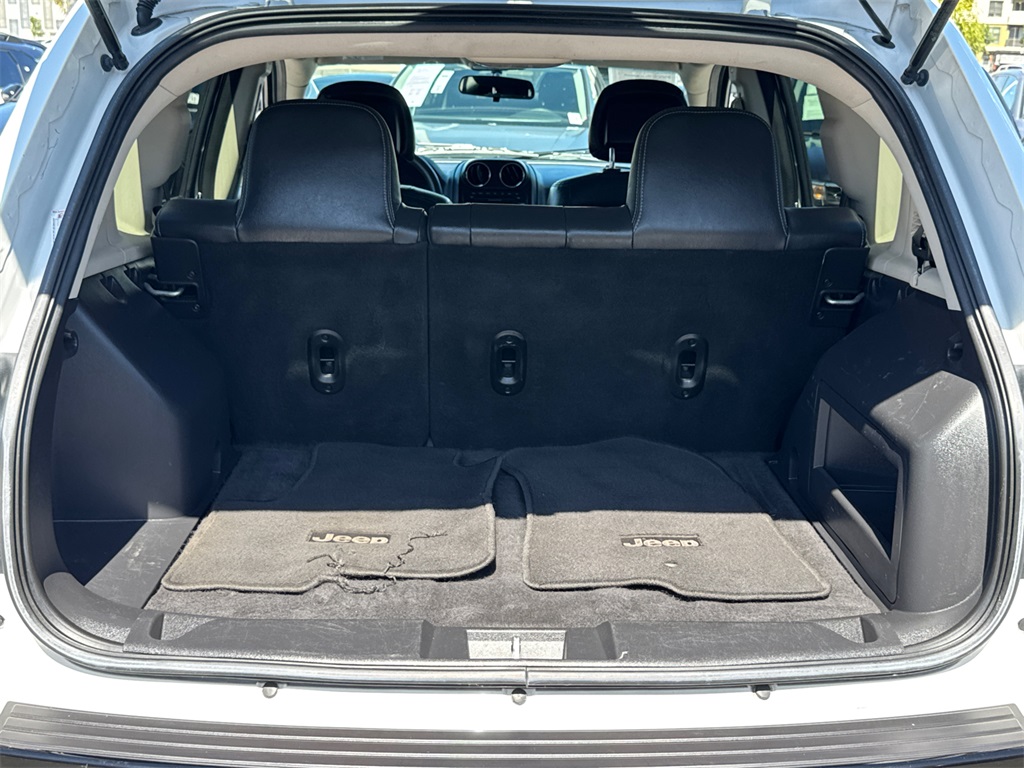 2015 Jeep Compass Altitude photo 14
