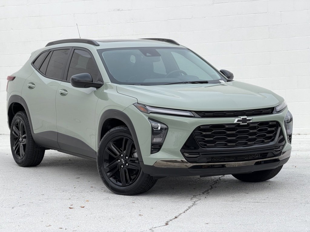 2025 Chevrolet Trax ACTIV photo 2