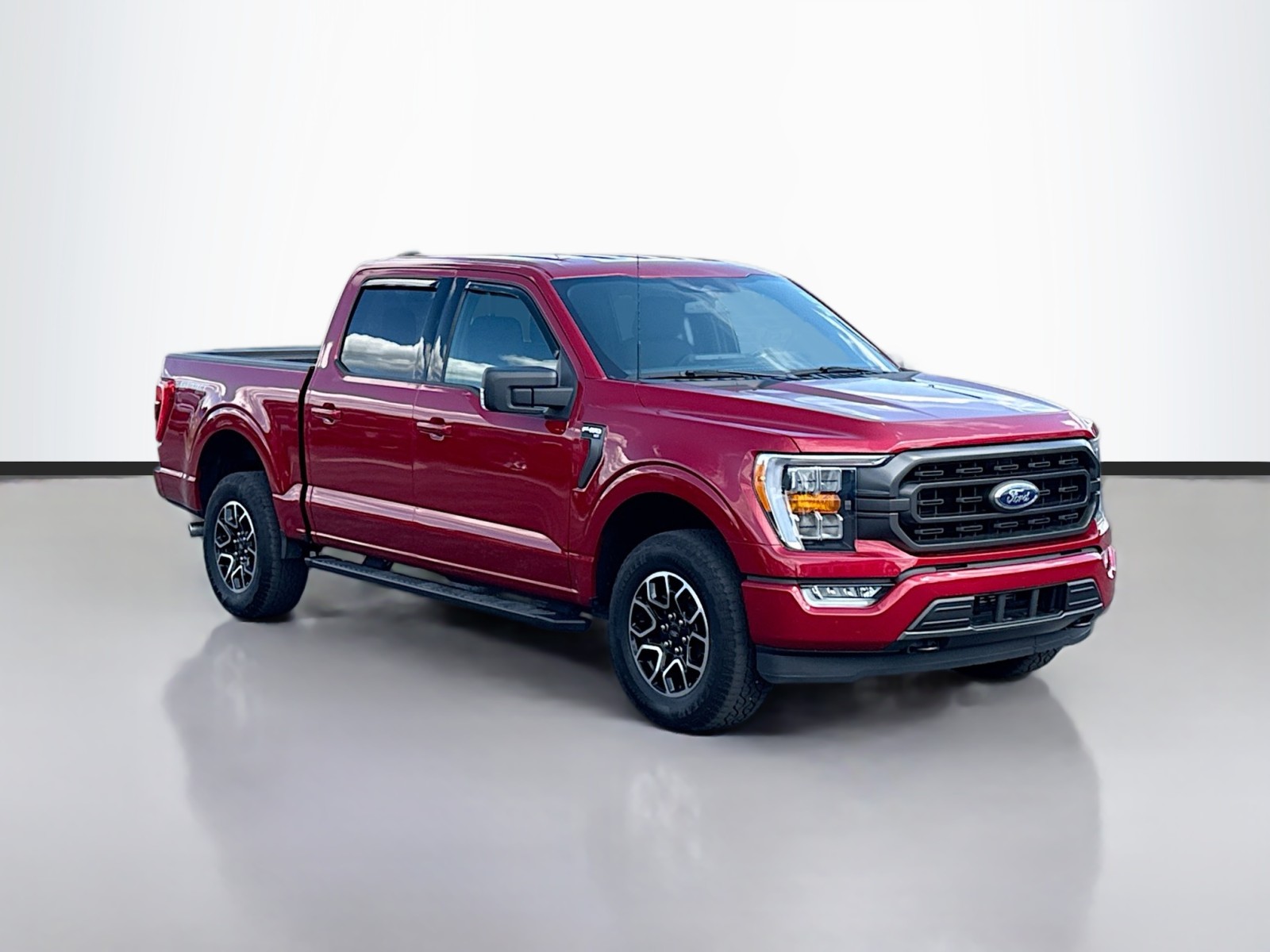 2022 Ford F-150 XLT photo 3