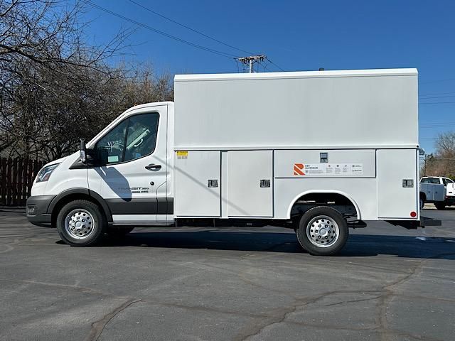 2024 Ford Transit photo 4