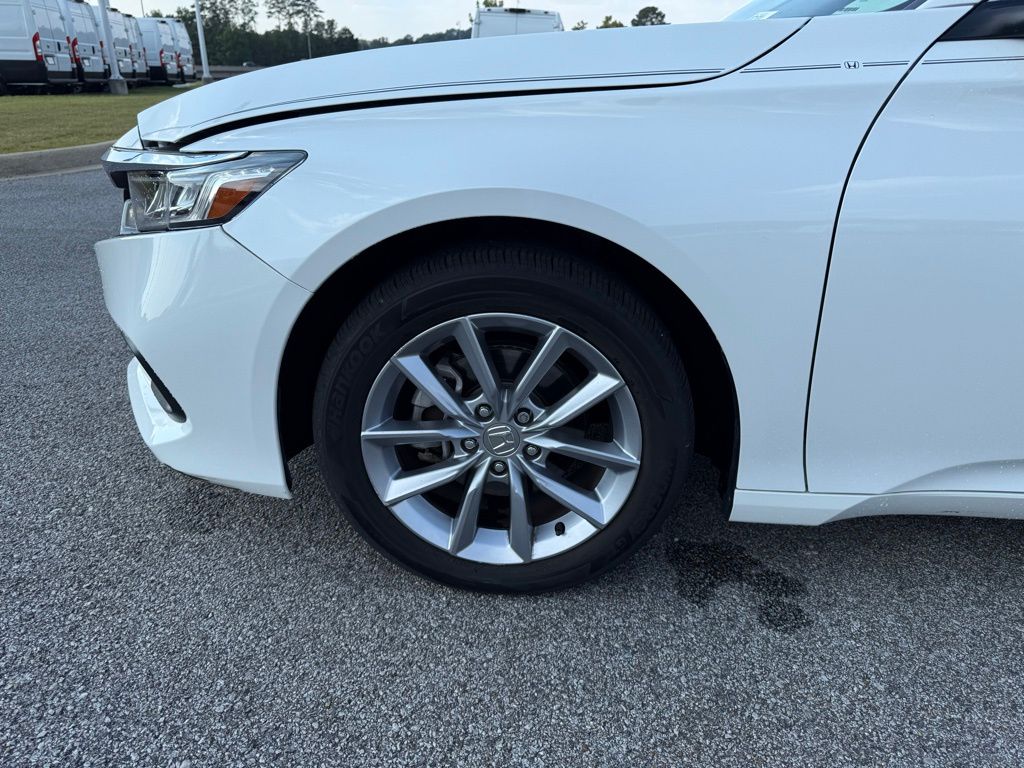 2022 Honda Accord LX photo 24