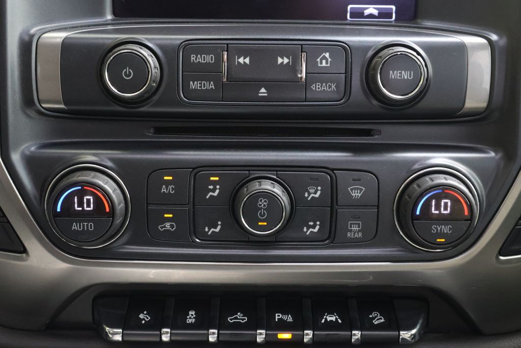 2018 Chevrolet Silverado 1500 LTZ photo 16