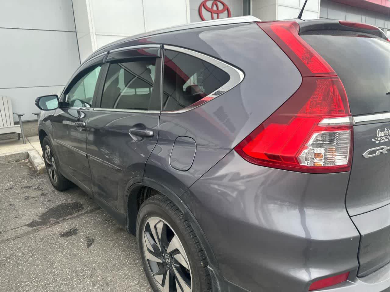 2016 Honda CR-V Touring photo 4