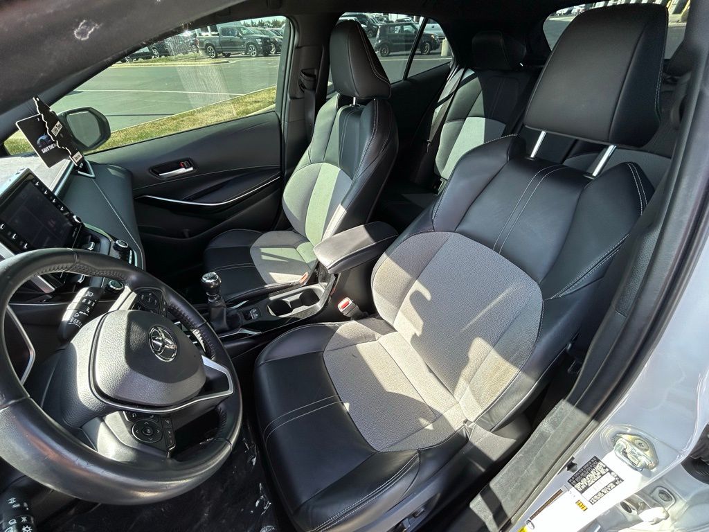 2022 Toyota Corolla XSE photo 11