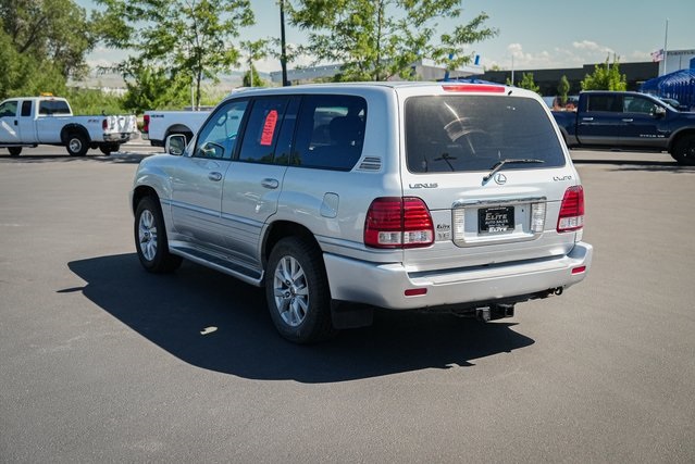 2006 Lexus LX 470 photo 8