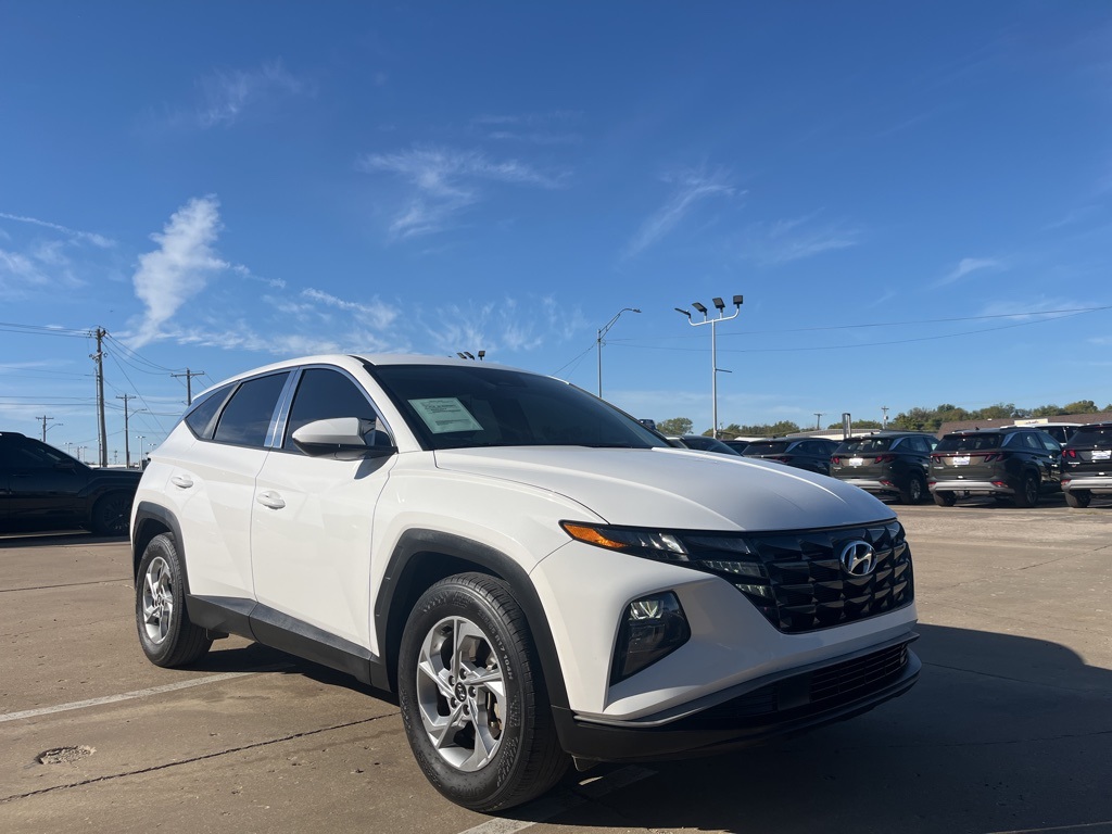 2023 Hyundai Tucson SE photo 3