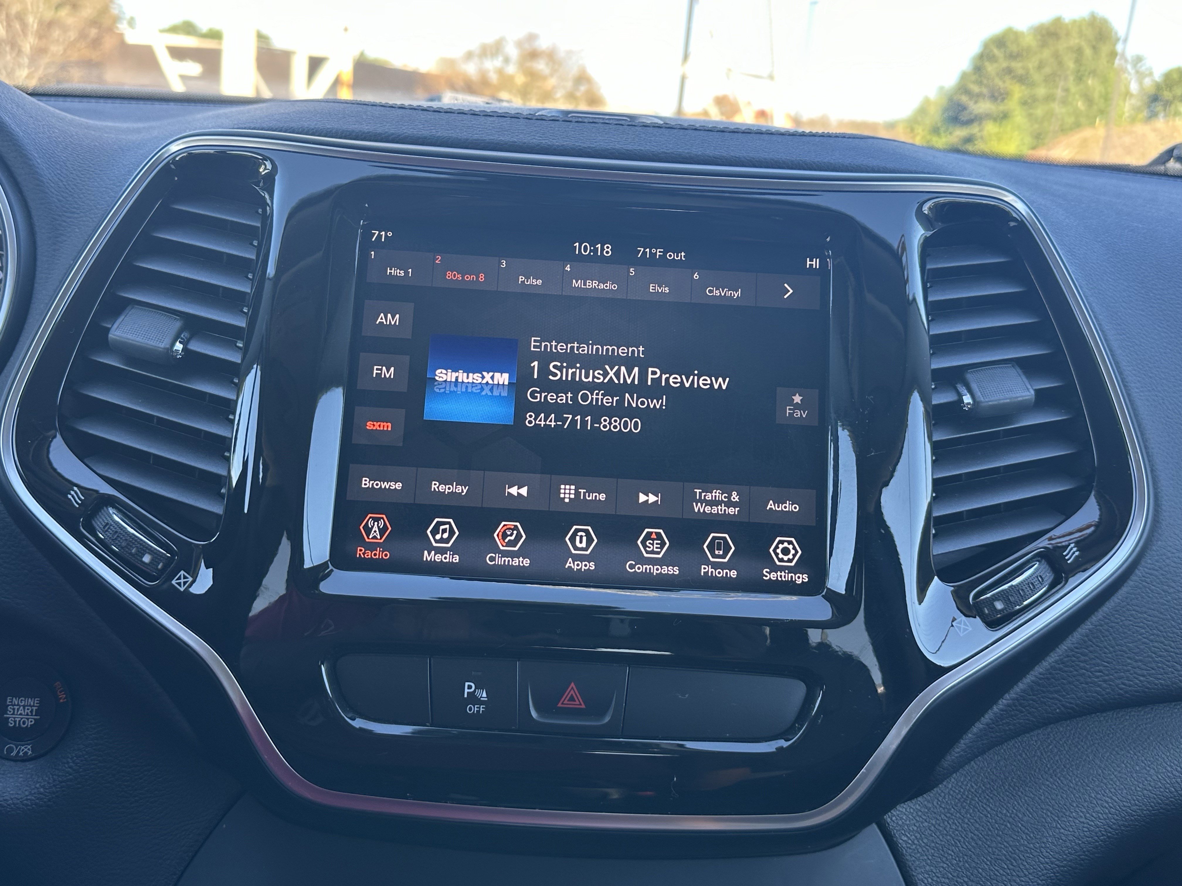 2019 Jeep Cherokee Limited photo 11