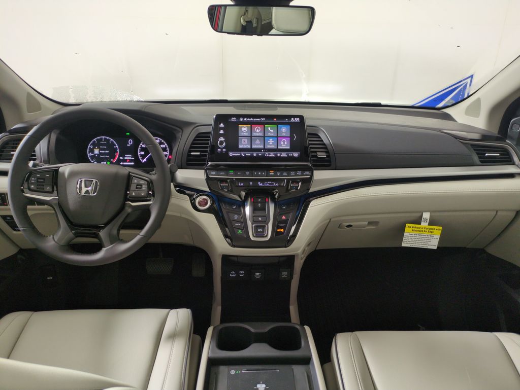 2026 Honda Odyssey Touring photo 12