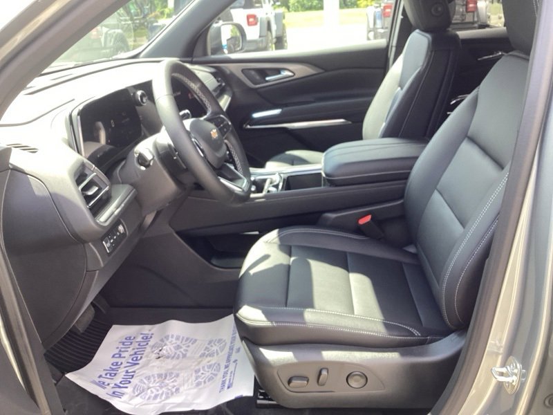 2026 Chevrolet Traverse photo 24
