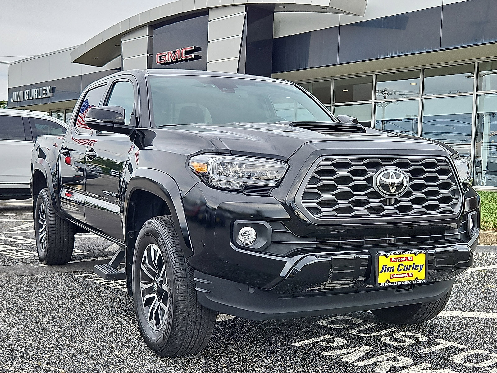 2023 Toyota Tacoma SR photo 2