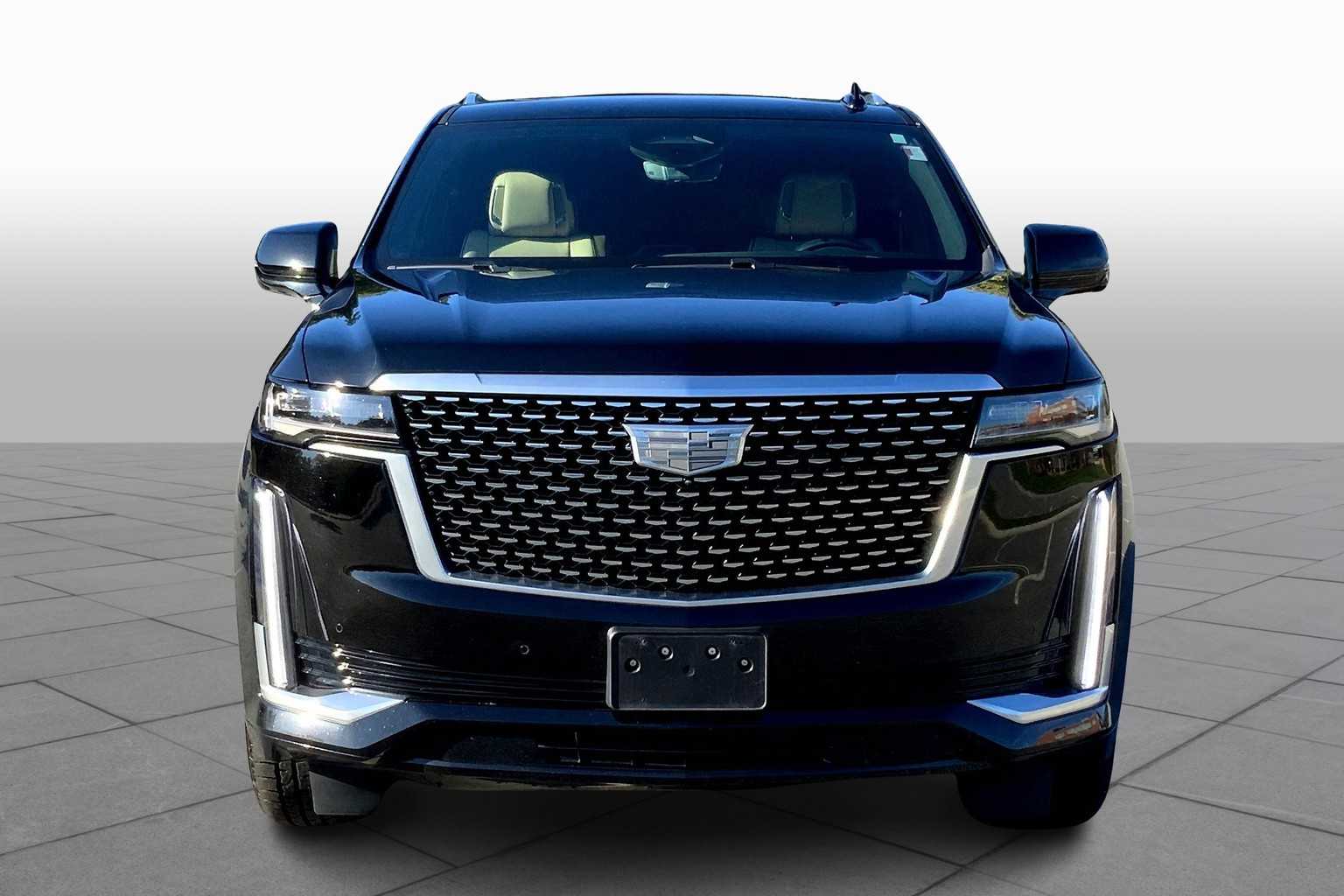 2023 Cadillac Escalade ESV Premium Luxury photo 3