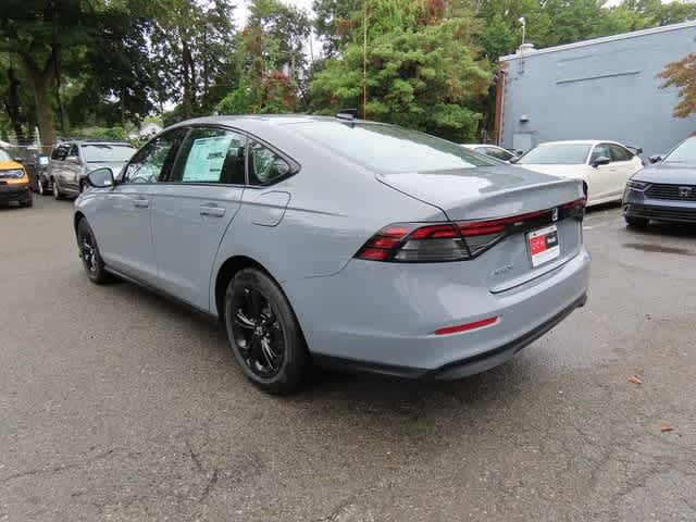 2025 Honda Accord SE photo 4