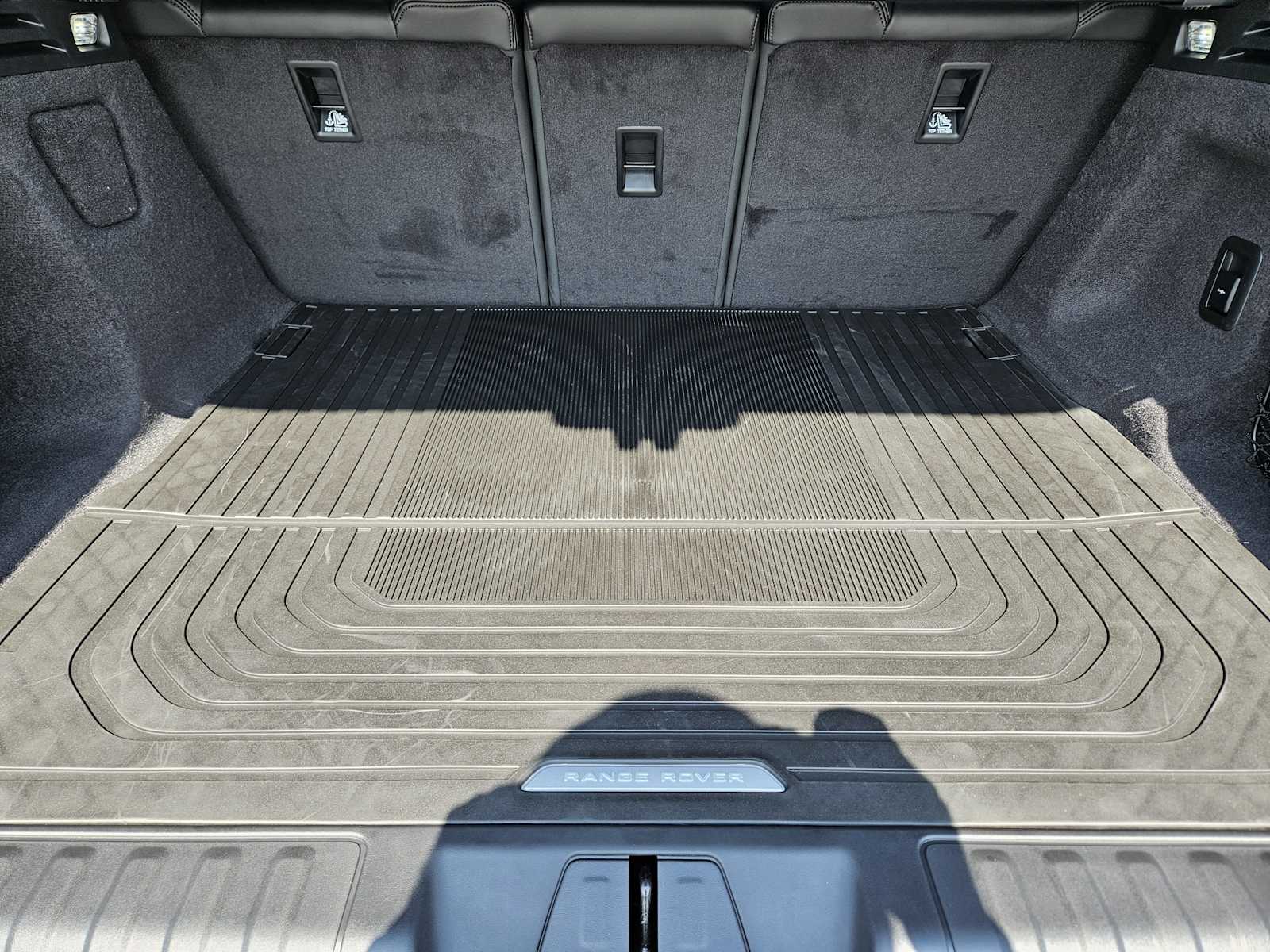 2025 Land Rover Range Rover Sport SE photo 30