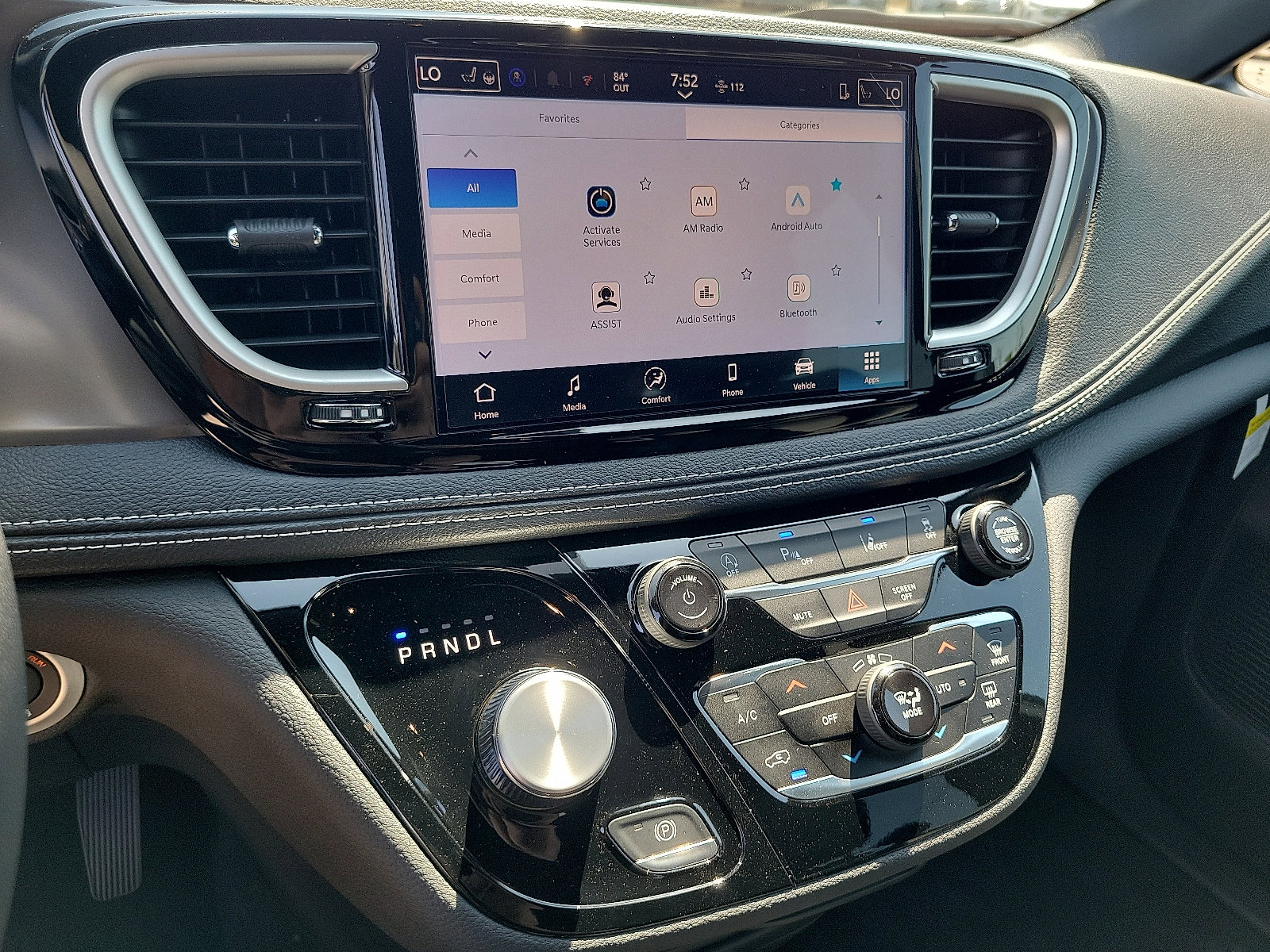 2026 Chrysler Pacifica photo 7