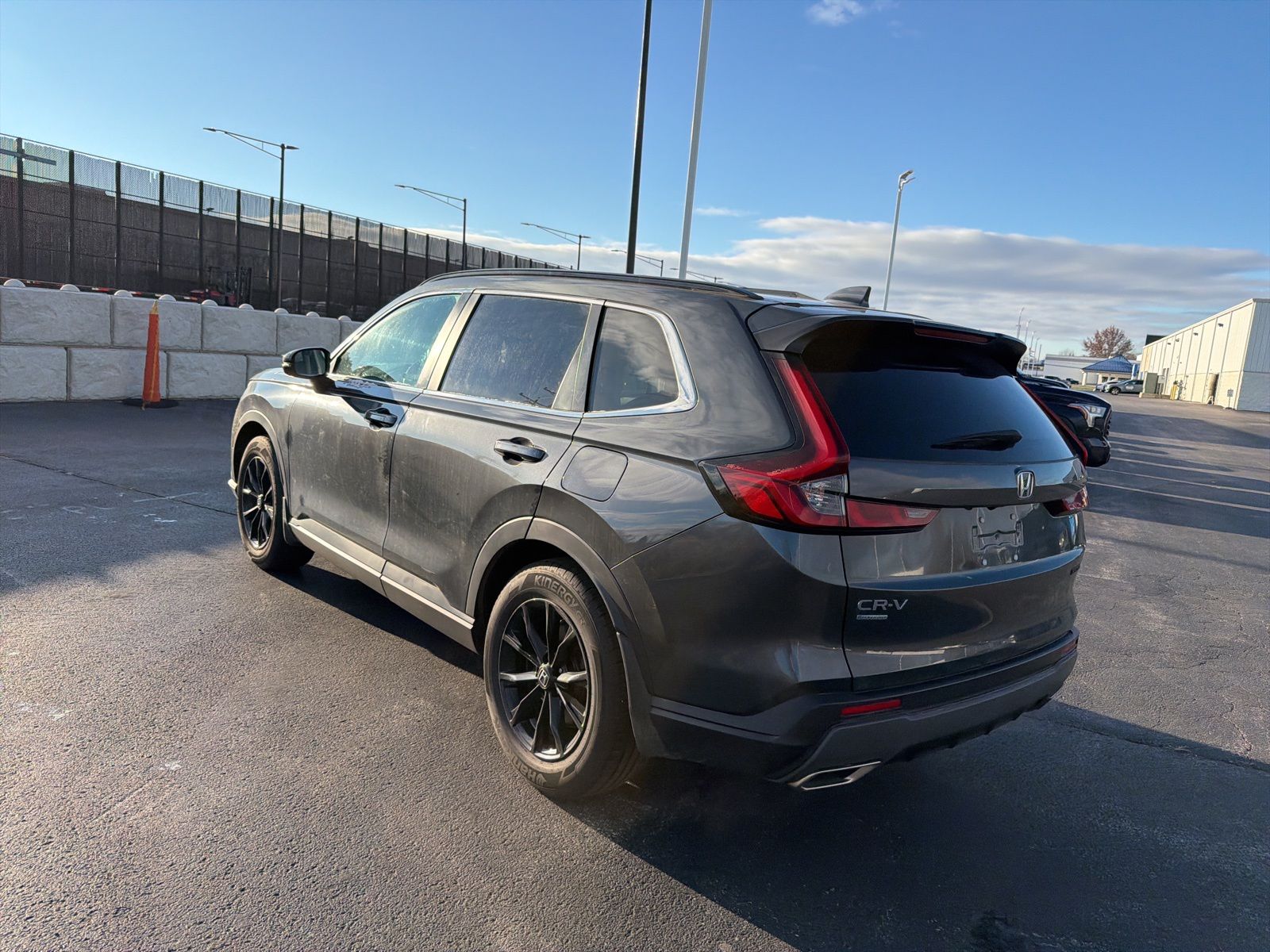 2023 Honda CR-V Hybrid Sport photo 3