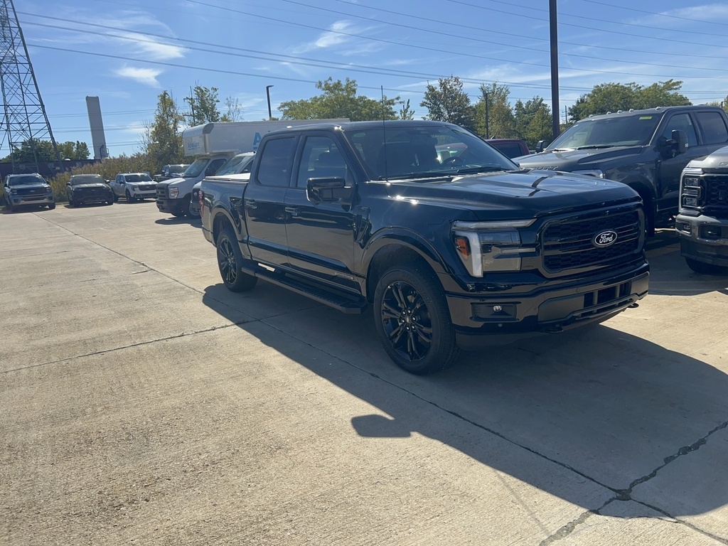2025 Ford F-150 Lariat photo 3