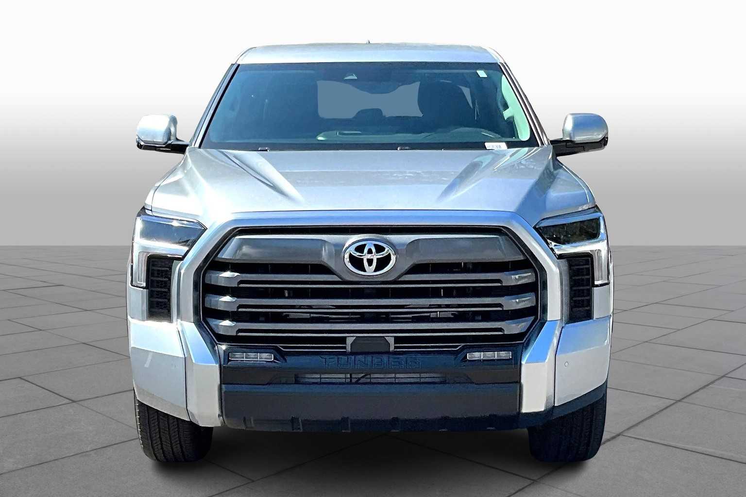 2024 Toyota Tundra Limited photo 3