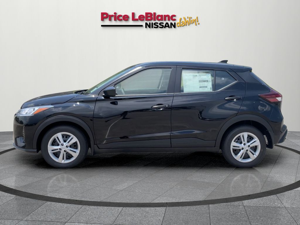 2025 Nissan Kicks Play S photo 4