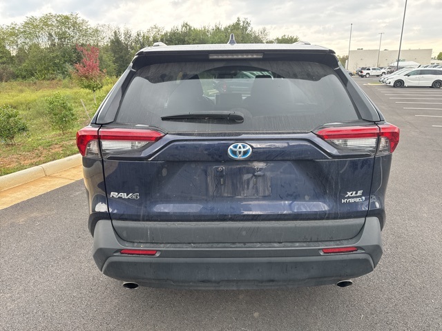 2024 Toyota RAV4 Hybrid XLE photo 2