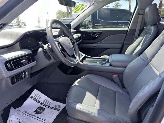 2020 Lincoln Aviator Reserve photo 17