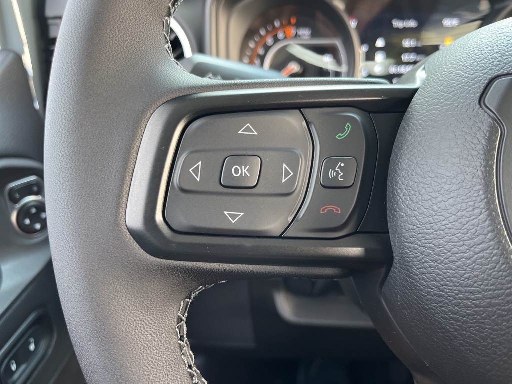 2025 Jeep Gladiator Sport photo 44