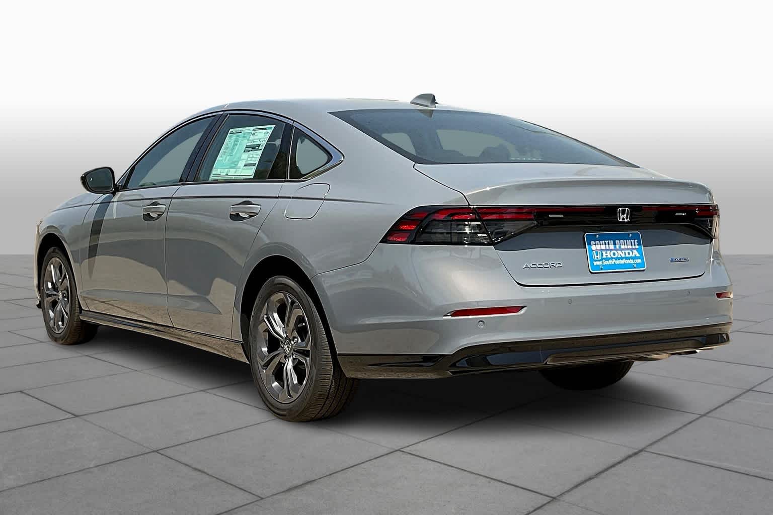 2025 Honda Accord Hybrid EX-L photo 11