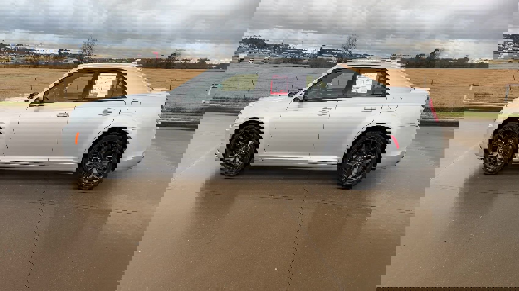 2023 Chrysler 300 S photo 4