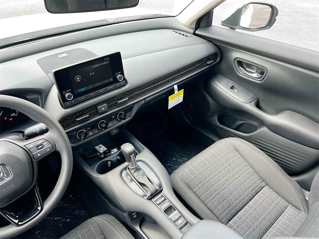 2025 Honda HR-V LX photo 22