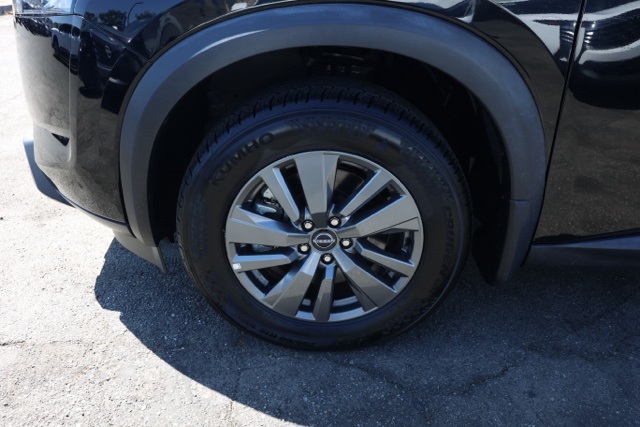 2025 Nissan Pathfinder SV photo 10