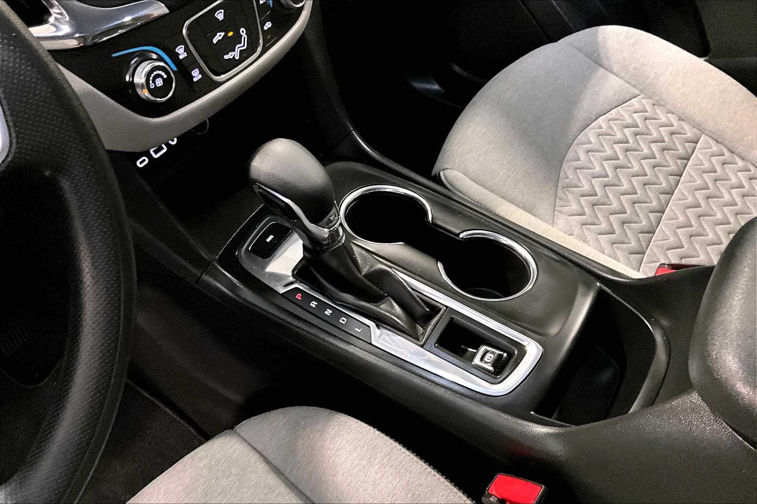 2022 Chevrolet Equinox LS photo 19