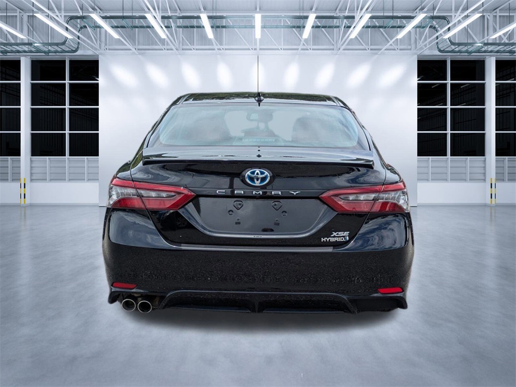 2022 Toyota Camry Hybrid XSE photo 3