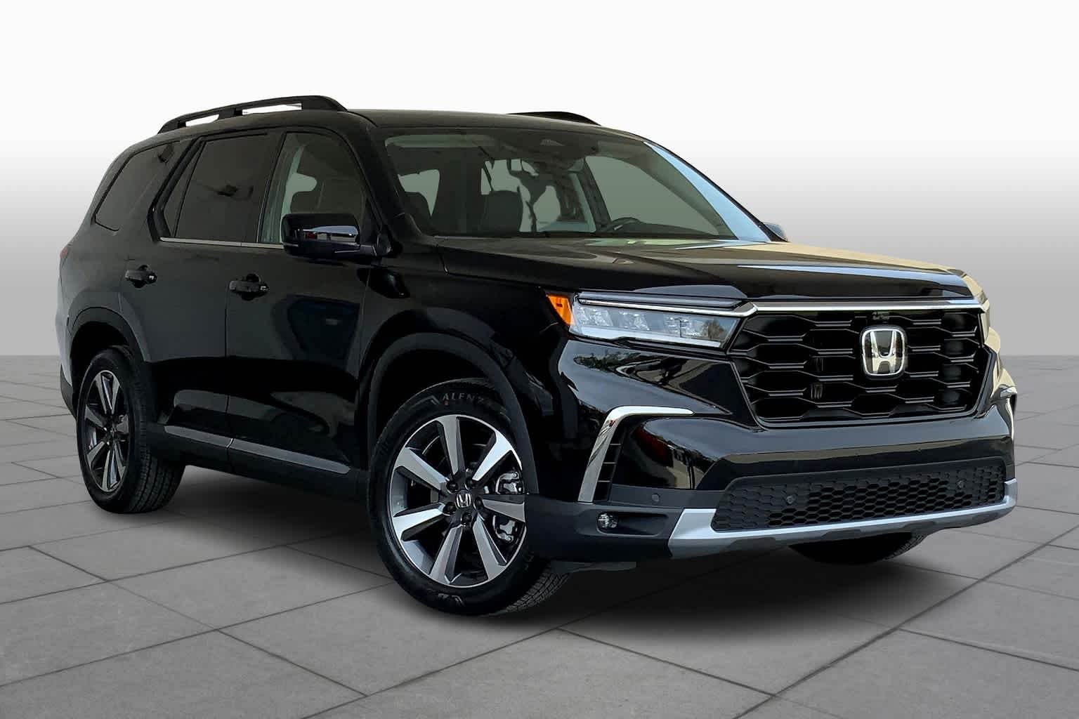2025 Honda Pilot Elite photo 2