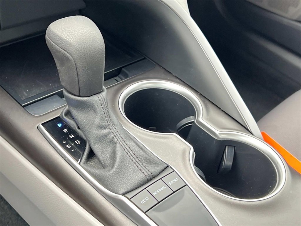 2023 Toyota Camry LE photo 20