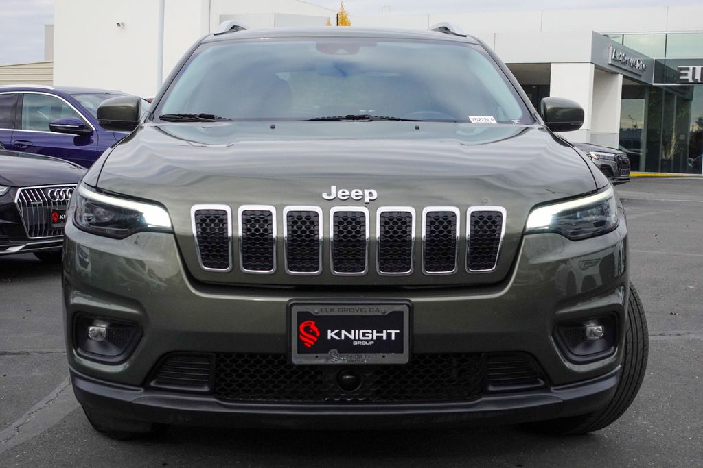 2021 Jeep Cherokee Latitude photo 3