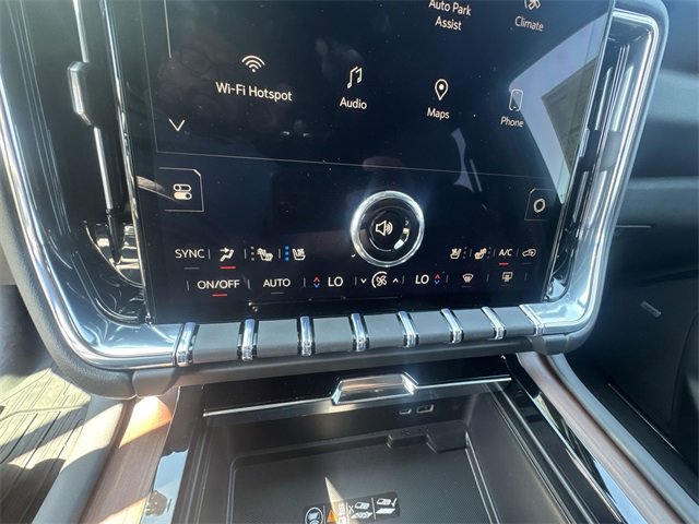 2025 Gmc Yukon XL Denali photo 17