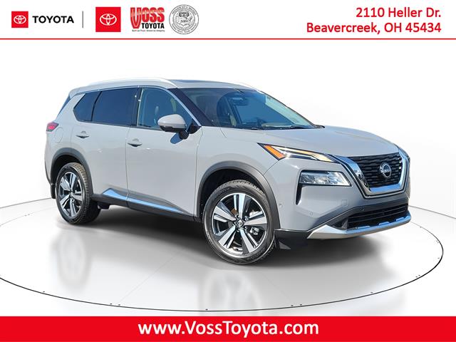 2023 Nissan Rogue Platinum's photo