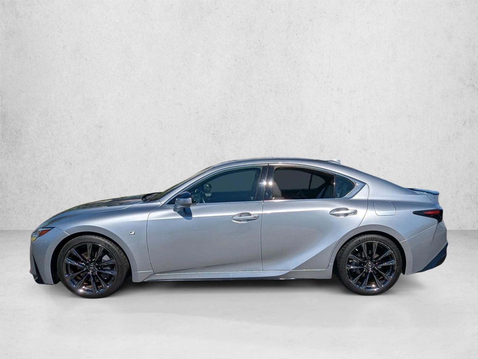 2022 Lexus IS 350 F SPORT photo 9