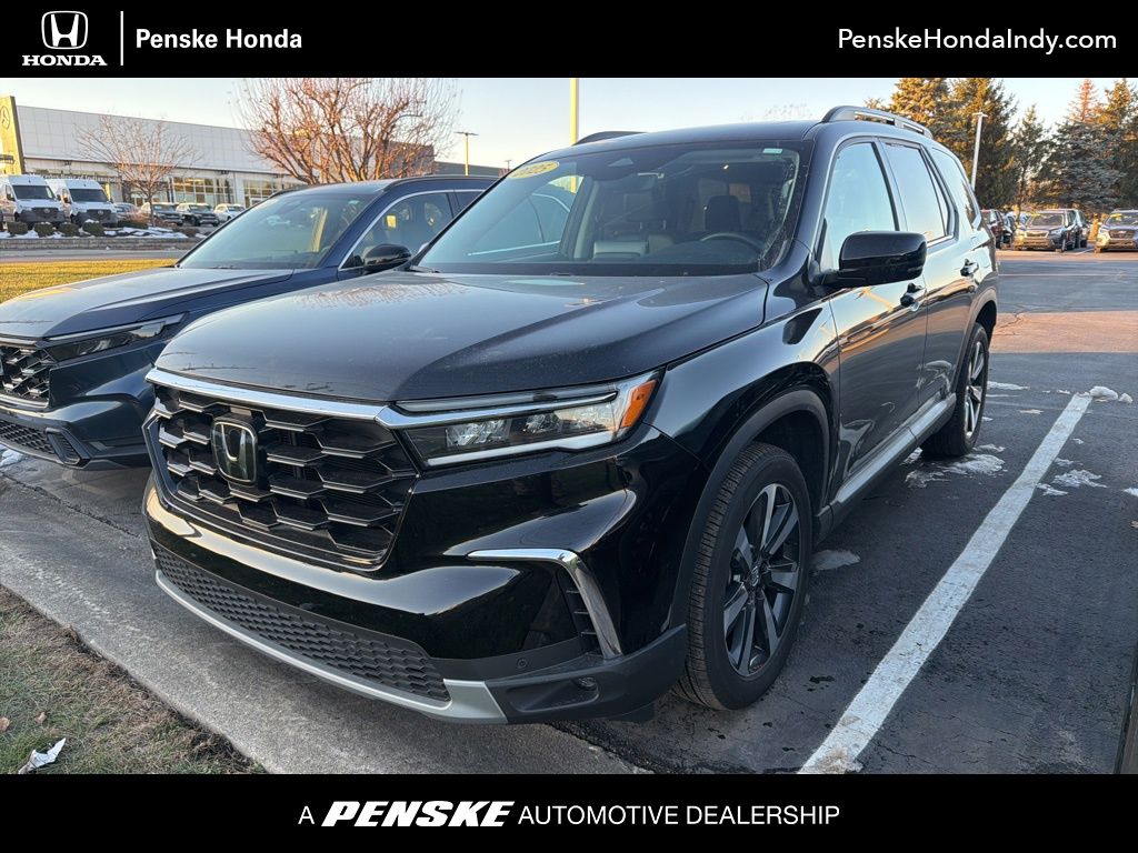 2025 Honda Pilot Touring's photo
