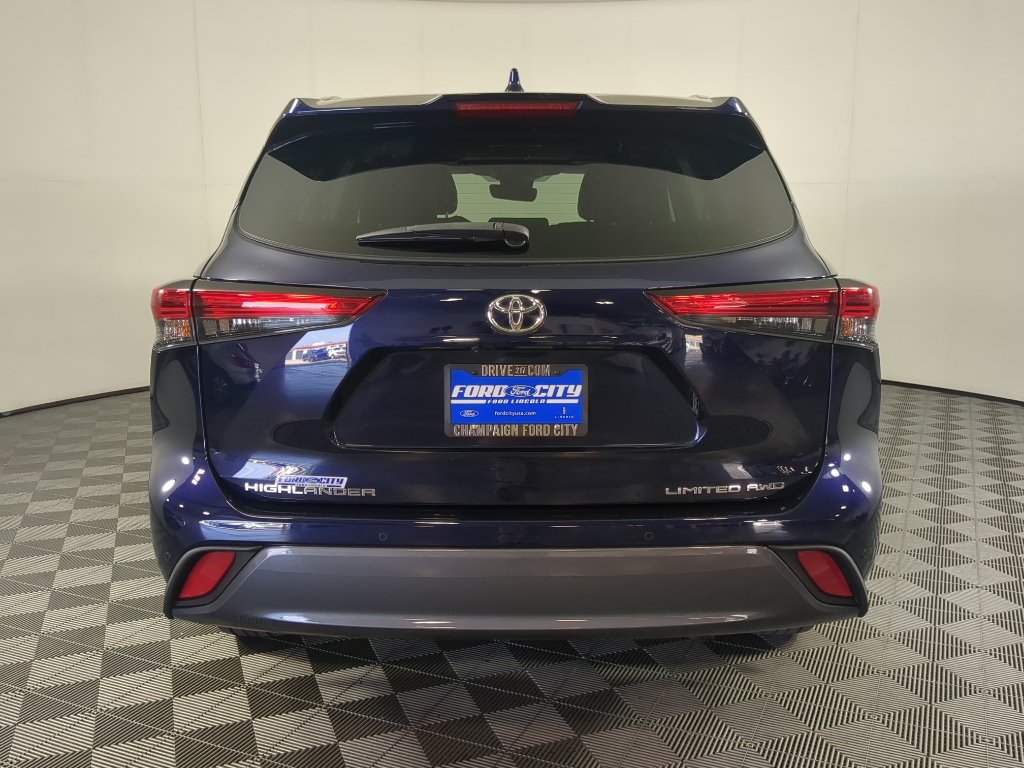 2022 Toyota Highlander Limited photo 7
