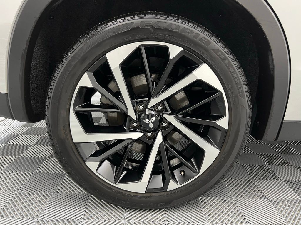 2024 Mitsubishi Outlander SE S-AWC photo 41