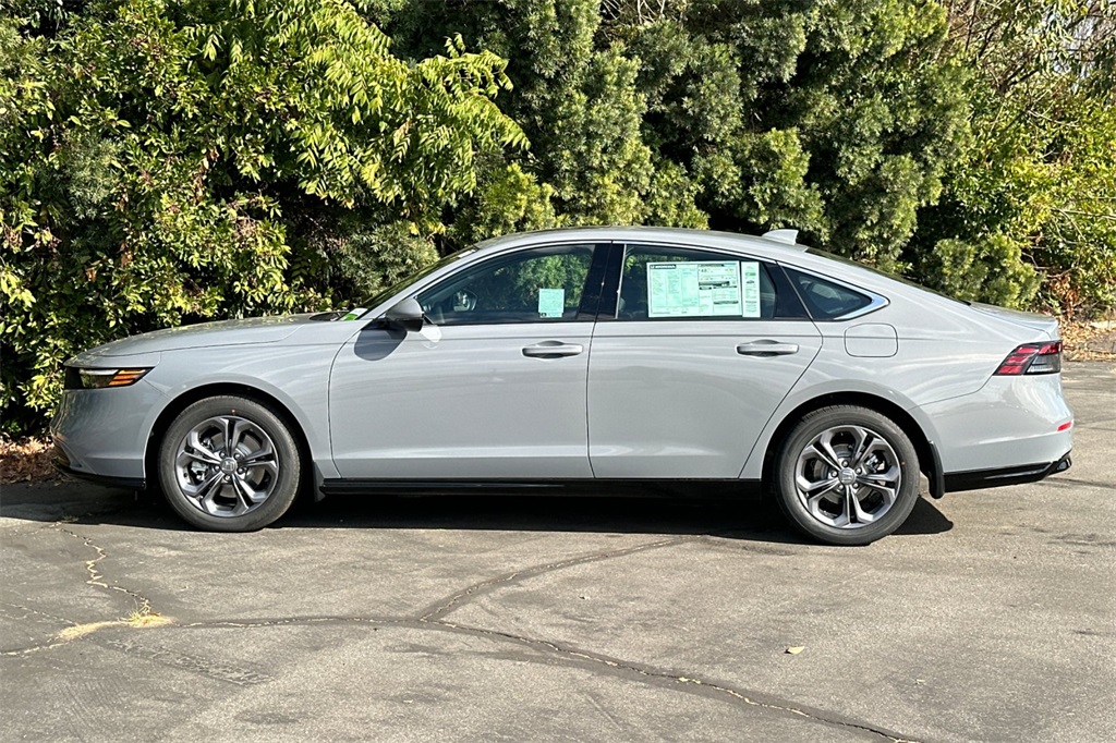 2025 Honda Accord Hybrid EX-L photo 5