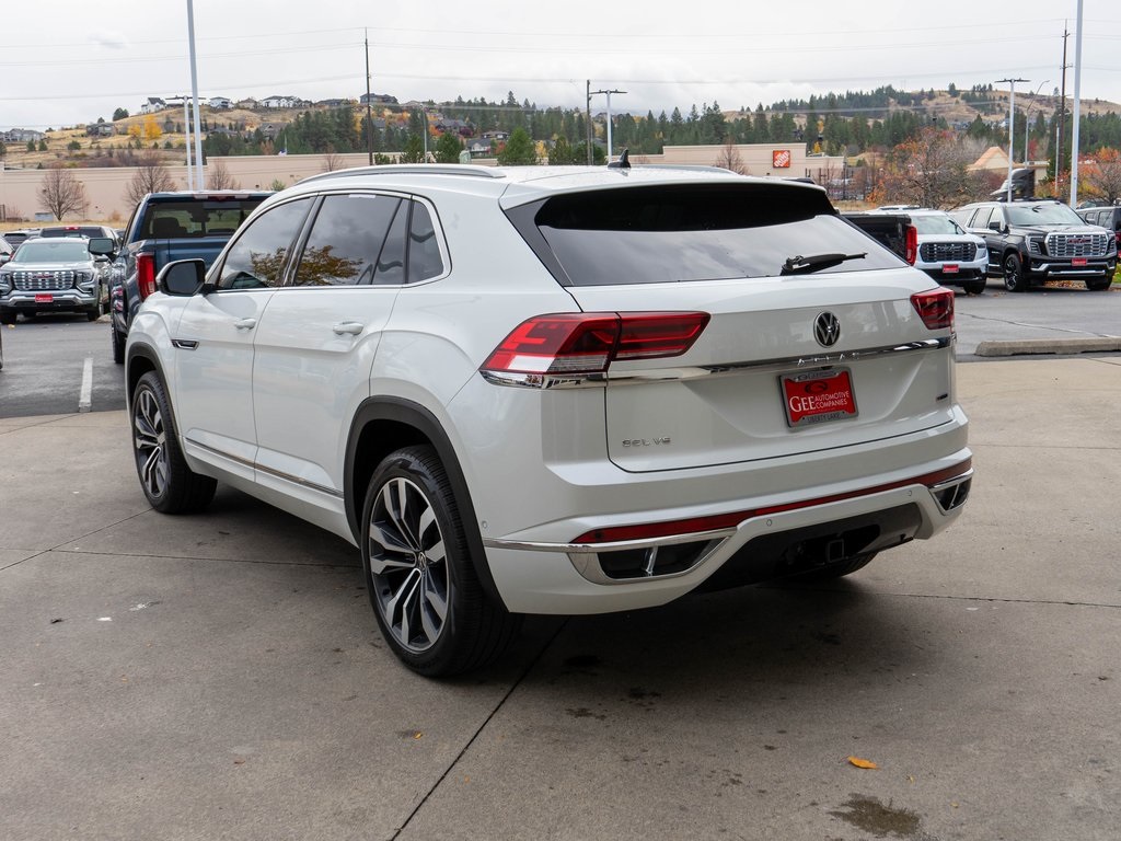 2022 Volkswagen Atlas Cross Sport V6 SEL Premium R-Line photo 4