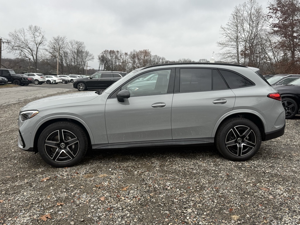 2026 Mercedes Benz GLC 300 4MATIC photo 3
