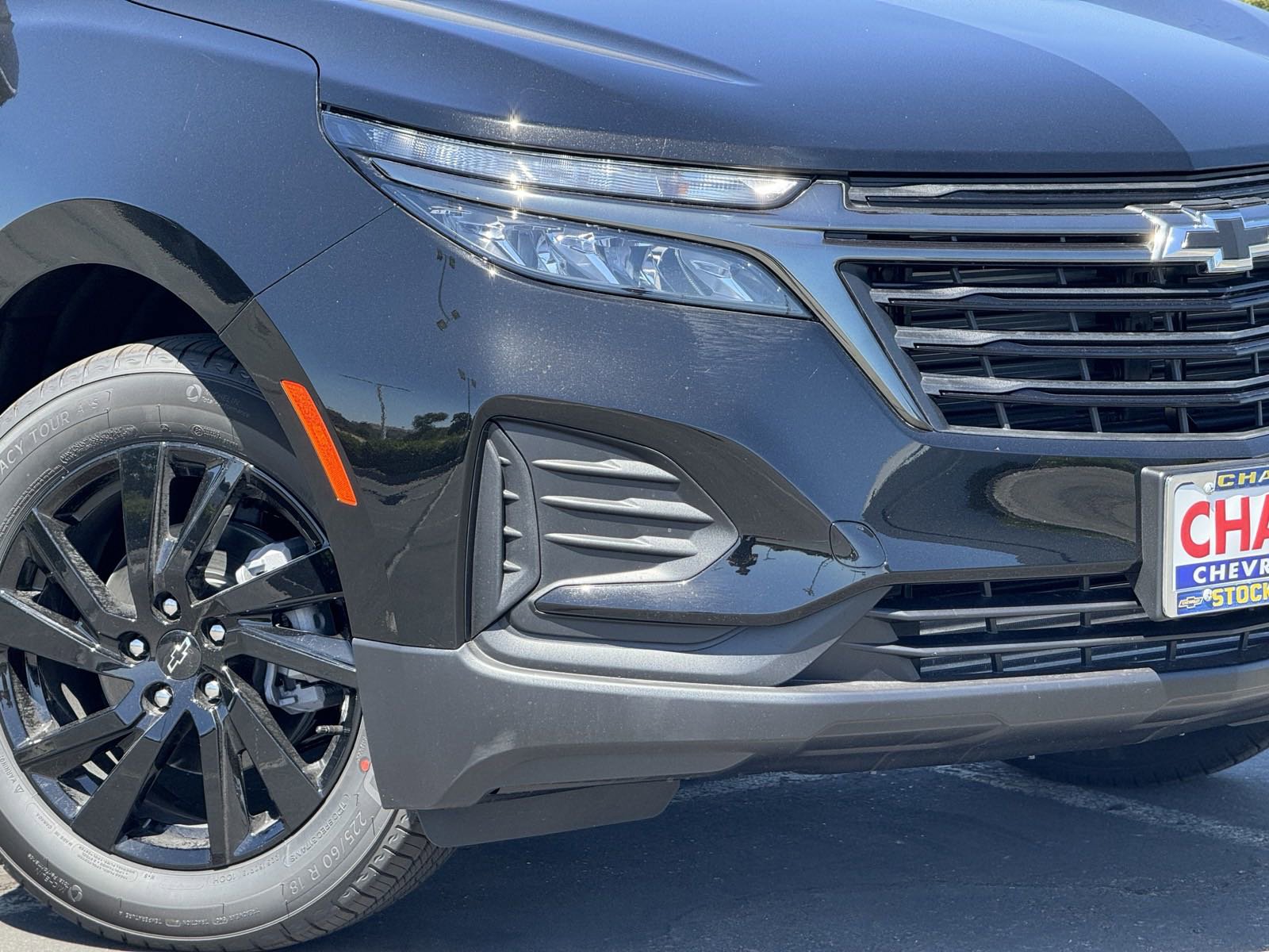2024 Chevrolet Equinox LS photo 2