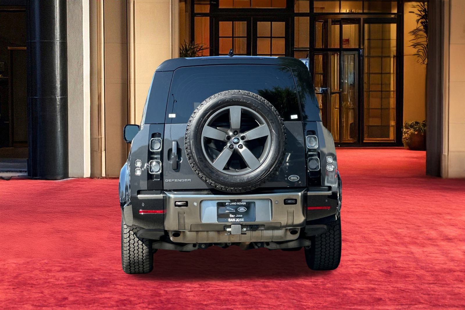 2023 Land Rover Defender 130 X photo 10