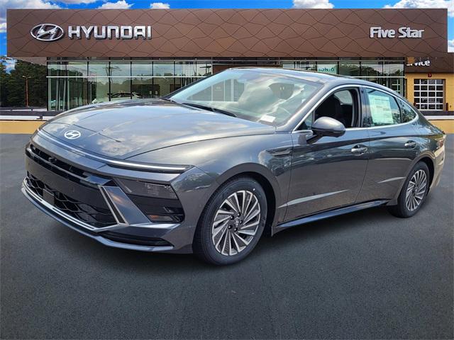 2025 Hyundai Sonata Hybrid Limited photo 3