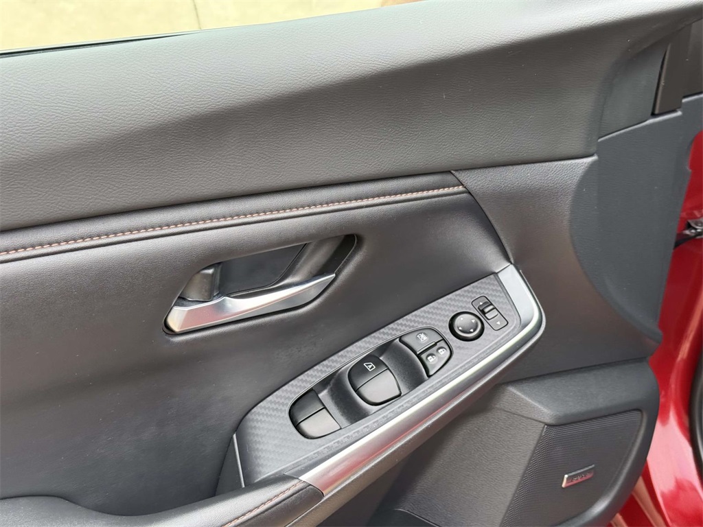 2021 Nissan Sentra SR photo 26