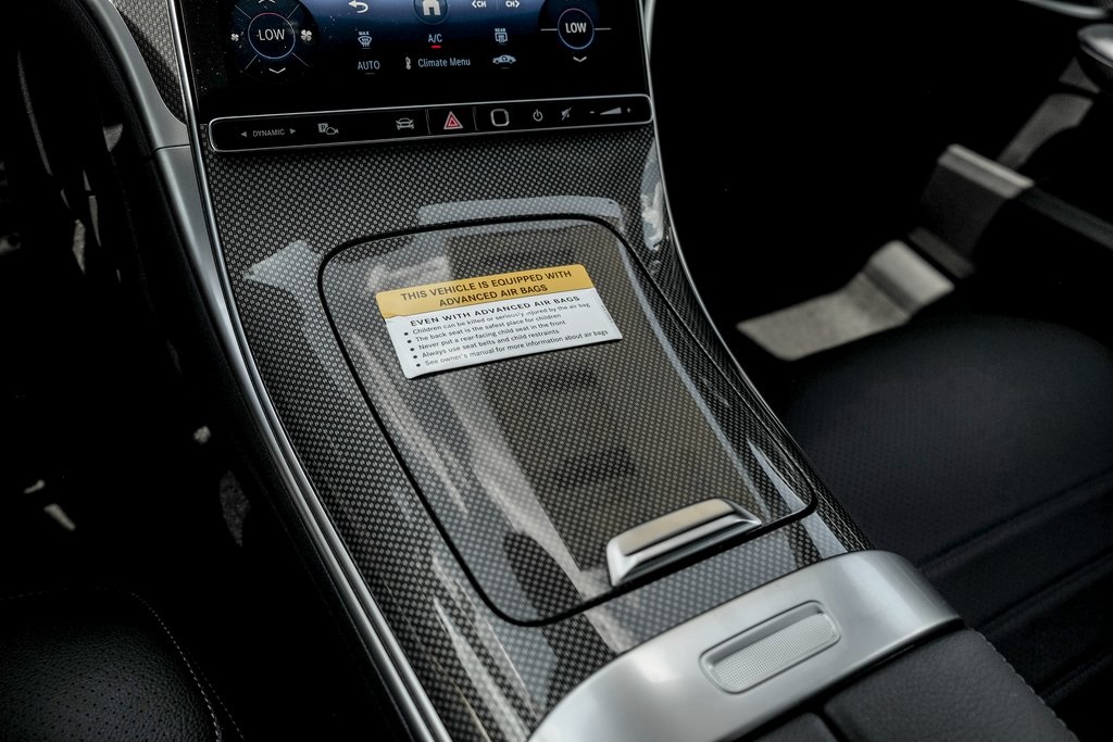 2025 Mercedes Benz C 300 4MATIC photo 15
