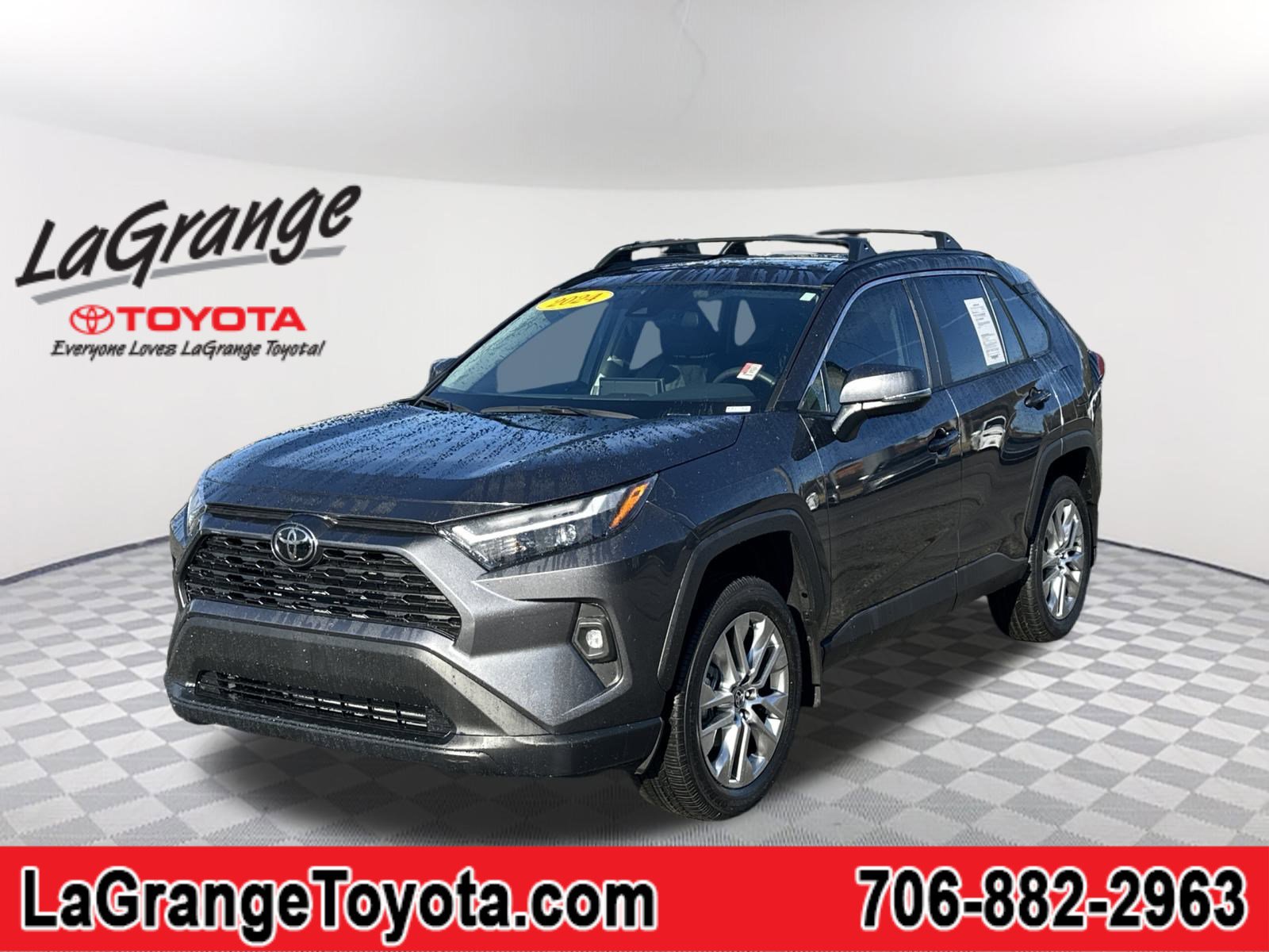 2024 Toyota RAV4 XLE Premium's photo